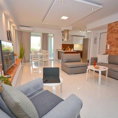 Potamos Deluxe White Apartment Ngoại thất bức ảnh