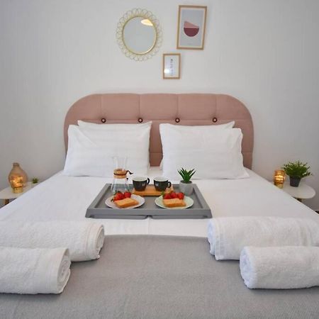 Potamos Deluxe White Apartment Ngoại thất bức ảnh
