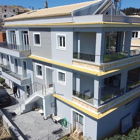 Potamos Deluxe White Apartment Ngoại thất bức ảnh